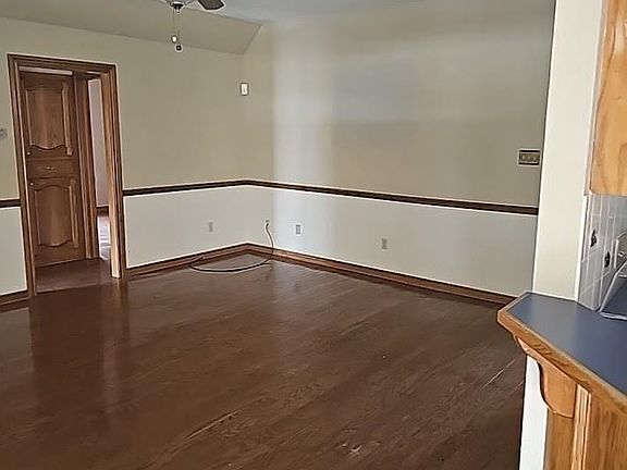 5th image of 3104 NE Colonial Dr