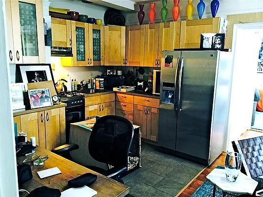 Rented by Performing Assets Corp | media 22