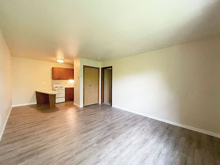 Terrace Heights — Photo 11