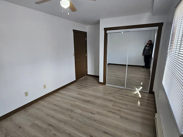 1705 La Crescent St #129 — Photo 15