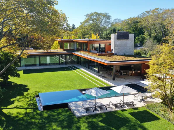 17 Crossways, East Hampton, NY 11937