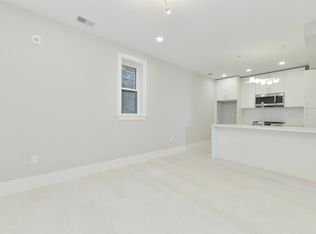 10 Lamson Ct APT 1, Boston, MA 02128