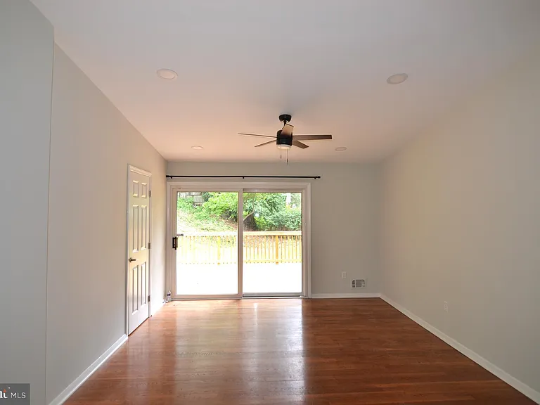 14011 Eagle Ct — Photo 6