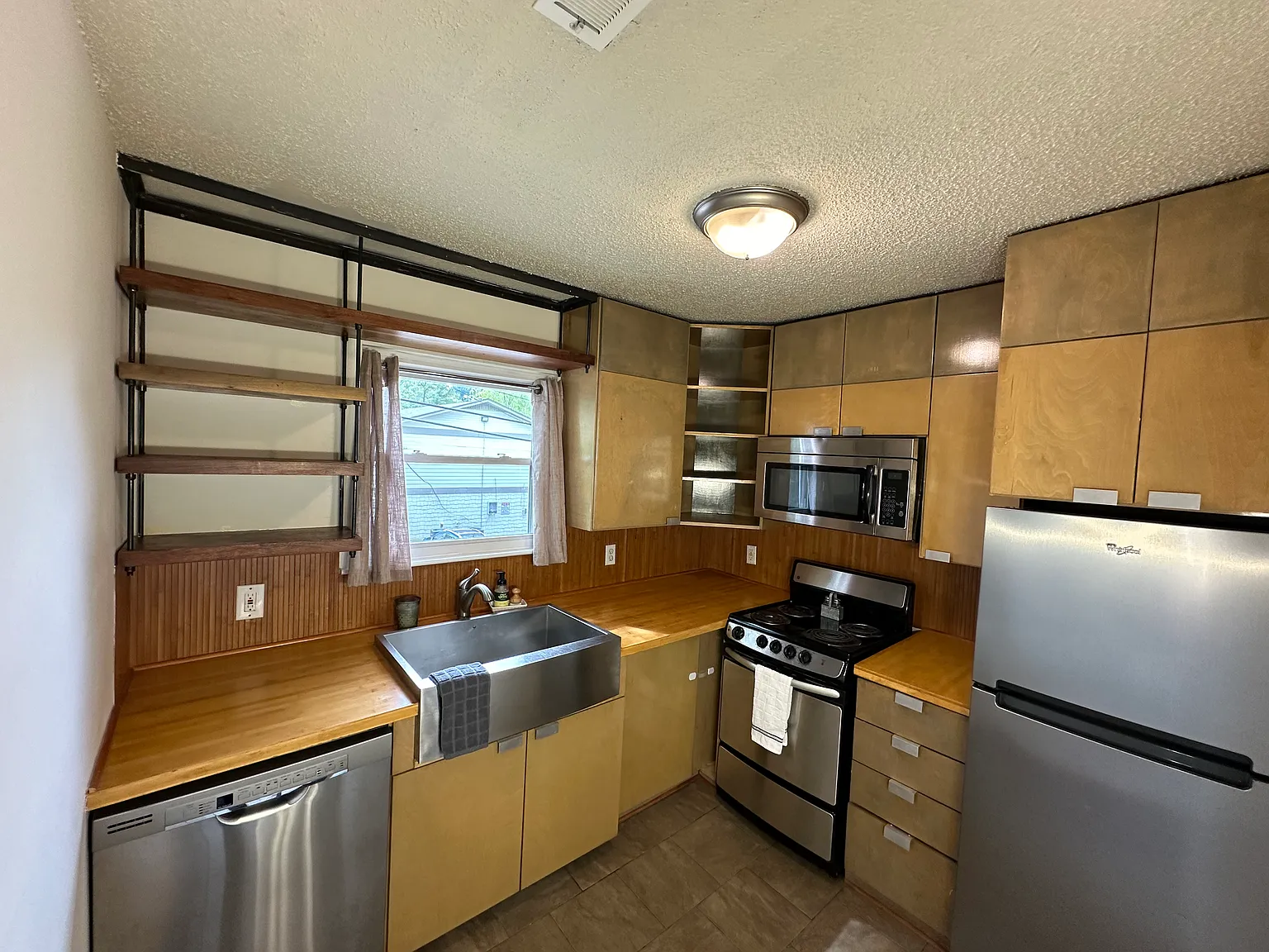 2 bed, 900 sqft, $1,000 — Photo 4