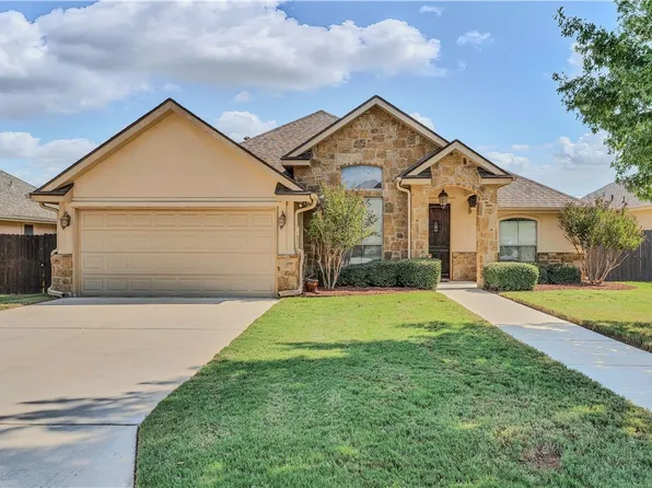 112 N Elise Dr, La Vernia, TX 78121