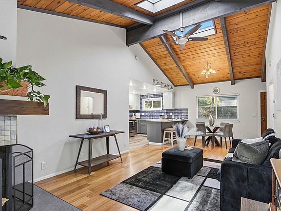 2nd image of 279 Anchor Ct
