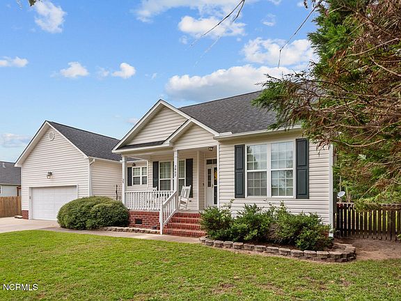 3rd image of 2802 Elizabeth Edwards Court