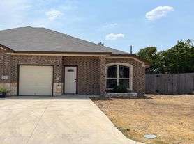 201 Sladecek Dr, Killeen, TX