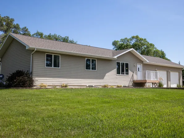 25702 406th Ave, Mitchell, SD 57301
