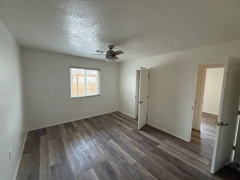 1711 Marble Ave NW #A — Photo 14