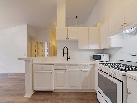 3rd image of 3391 S Kirkman Rd APT 1237