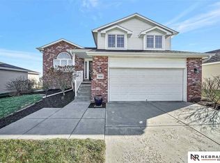 7620 S 33rd St, Lincoln, NE 68516