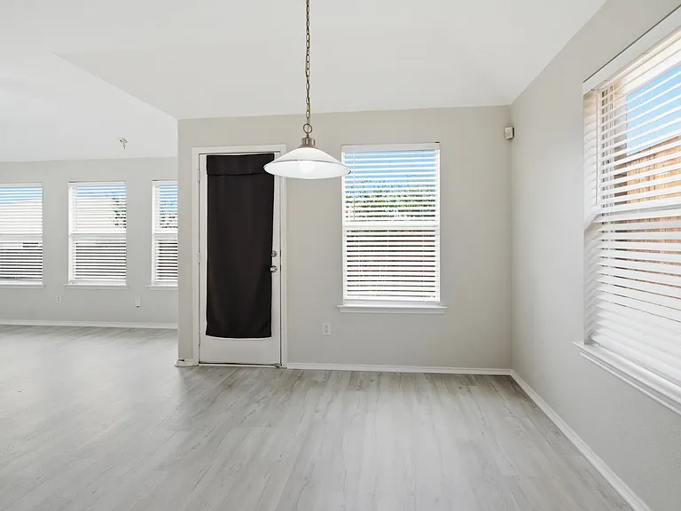 3804 Verde Dr — Photo 12