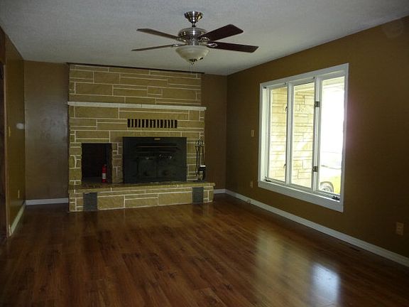 3rd image of 1005 Jefferson Ave