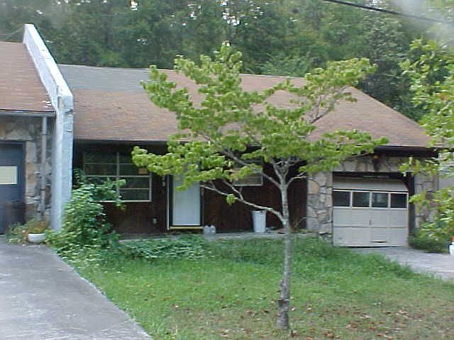 2nd image of 3273 Terrace Ave NW
