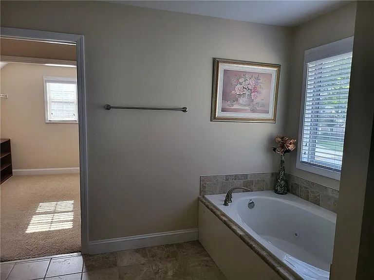 1080 Colgan Ct — Photo 10