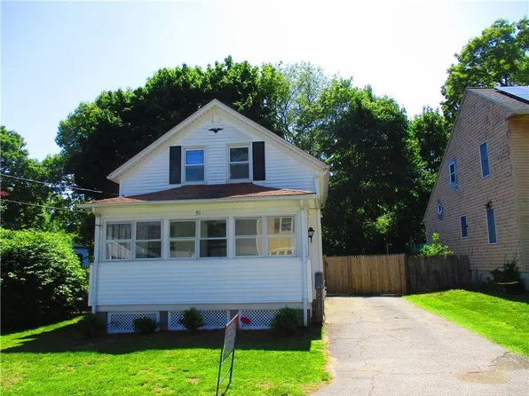 91 Milton Rd, Warwick, RI 02888