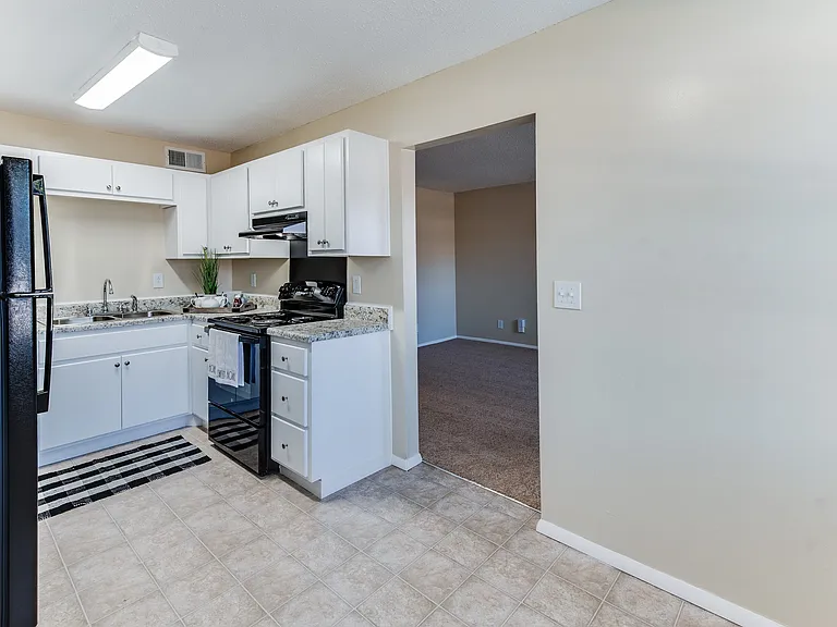 Fountain Square Apartment Homes — Photo 30