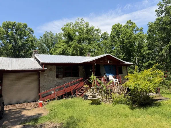 1700 Coy Hill Rd, Olivehill, TN 38475