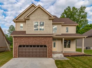 317 Chase Dr, Clarksville, TN 37043