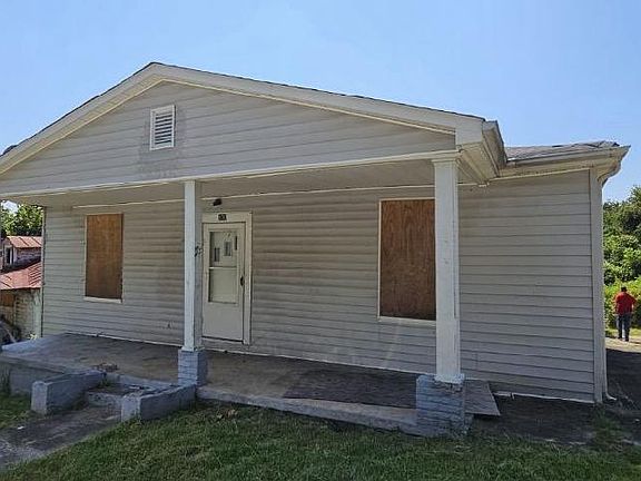 2nd image of 130 Johnson St