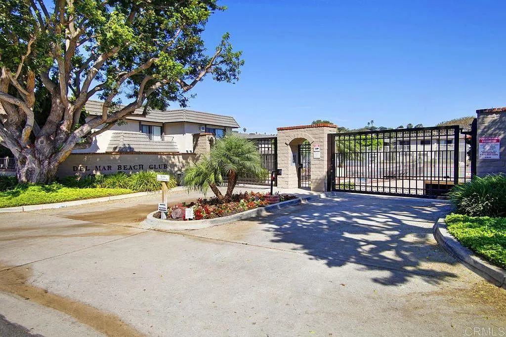 3 bed, 2.5 bath, 1382 sqft, $5,500 — Photo 4