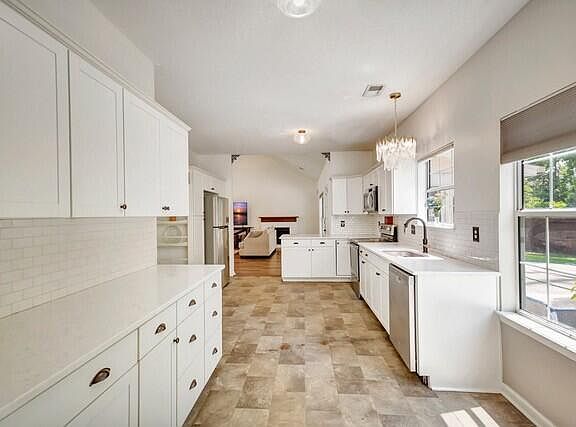 3rd image of 1878 Falling Creek Cir