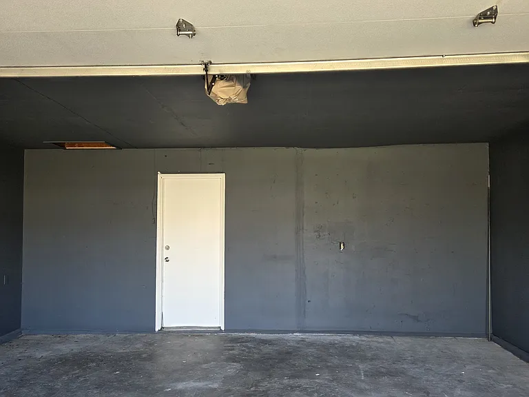 10247 Green Ash Rd — Photo 23