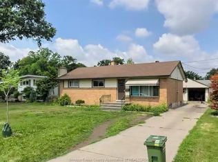 1588 Cherrylawn Cres, Windsor, ON N9E 1P4