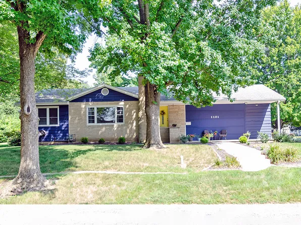 1101 N Union Dr, Monticello, IL 61856