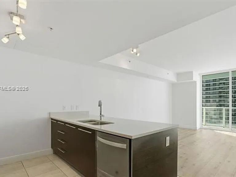 1900 N Bayshore Dr #CU-4109 — Photo 4
