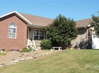 144 Bear Den Ct, Highlandville, MO 65669