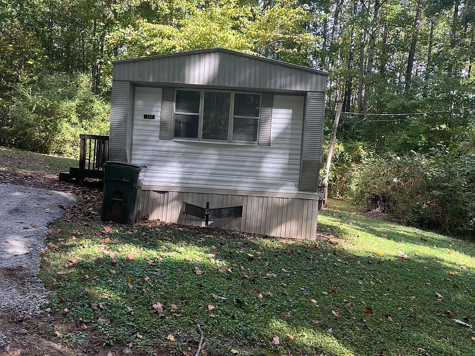 1st image of 114 White Oak Cir