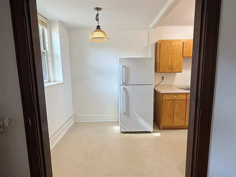 2309 Grand Ave S #B — Photo 5