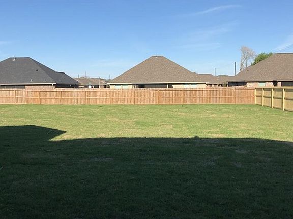 2nd image of 206 Oyster Bend Ln