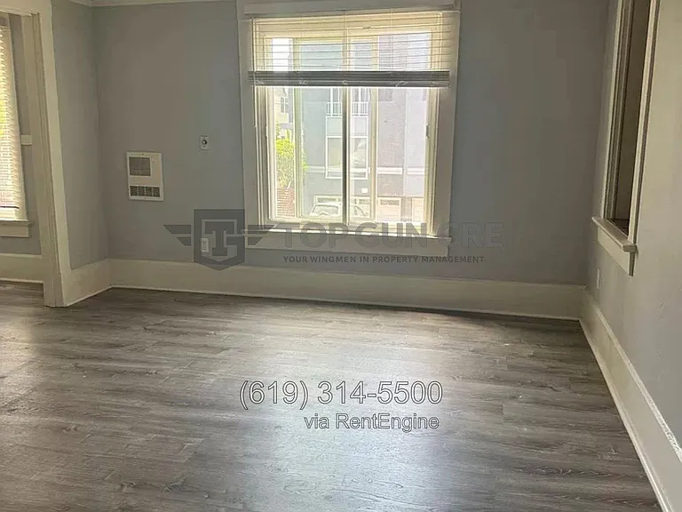 134 W Hawthorn St #17 — Photo 1