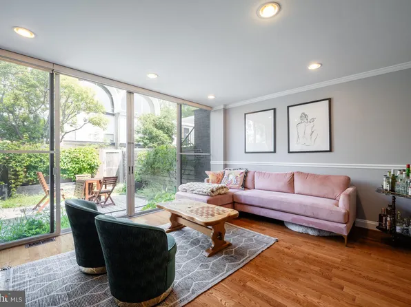 352 N St SW, Washington, DC 20024