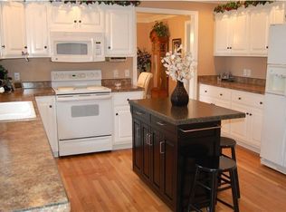 2112 Glenwood Dr, Murray, KY 42071