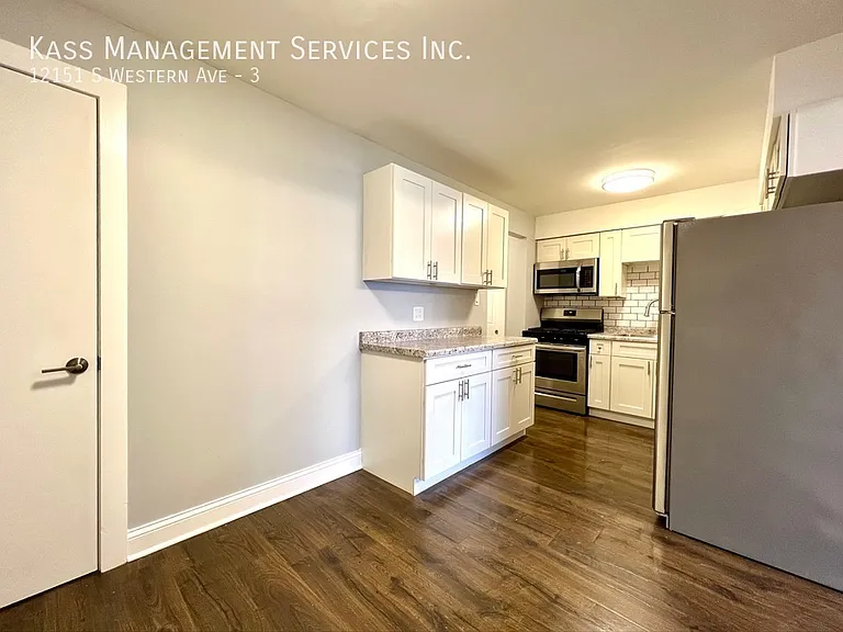 12151 S Western Ave #3 — Photo 6