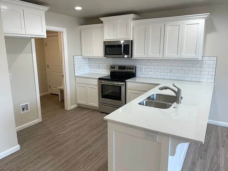 1525 NW 14th St — Photo 30