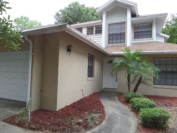 2nd image of 572 Lake Doe Blvd