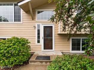 909 E Glacier Peak Dr, Post Falls, ID 83854