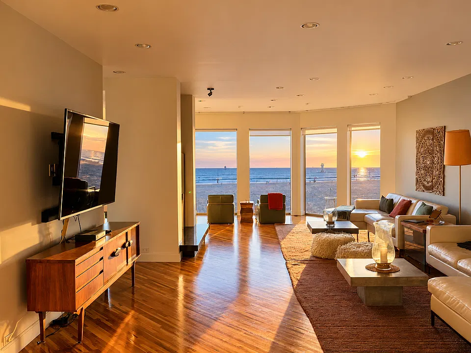 3509 Ocean Front Walk