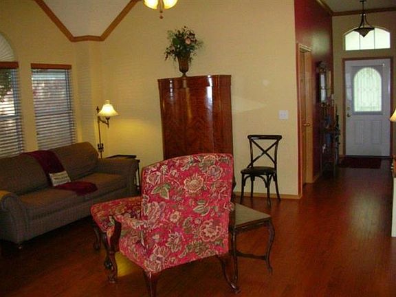 4th image of 3281 Candlewood Trl