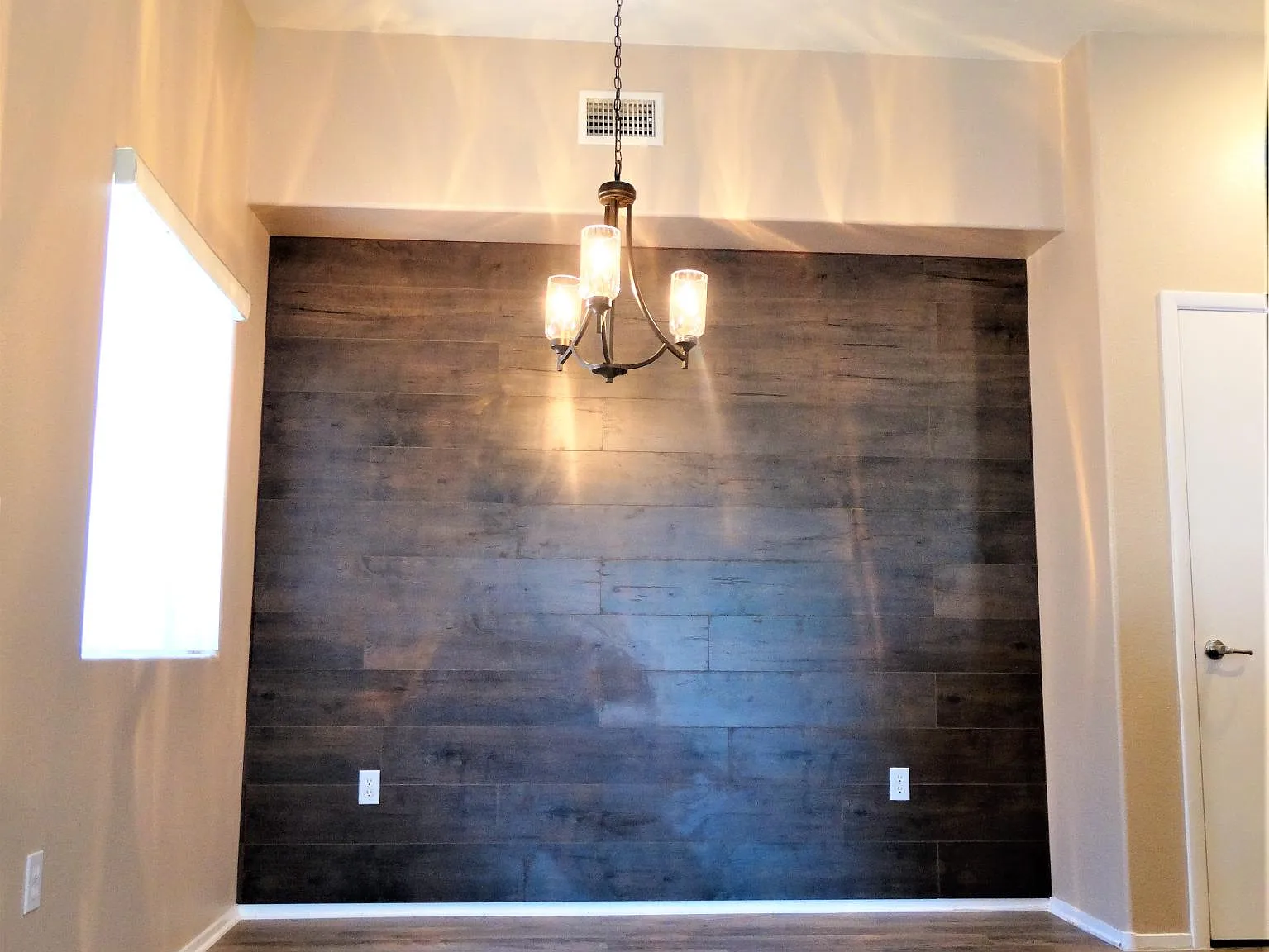 9303 Gilcrease Ave — Photo 3