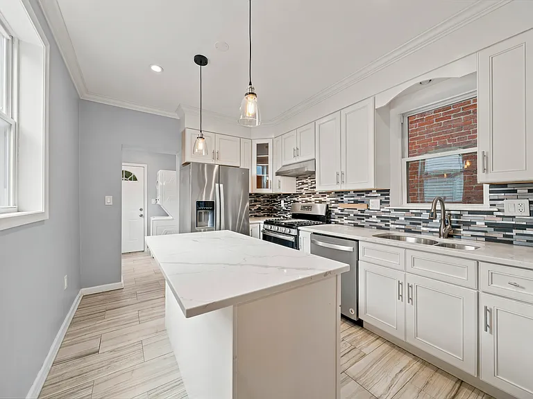 1102 Trinidad Ave NE — Photo 9