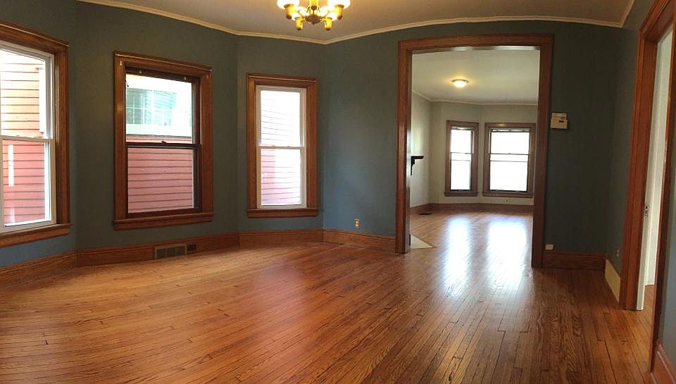 1st image of 99 Putnam St