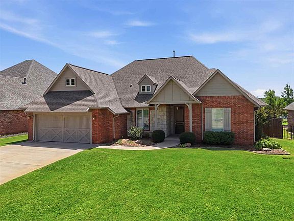 3rd image of 3619 S Fountain View Dr