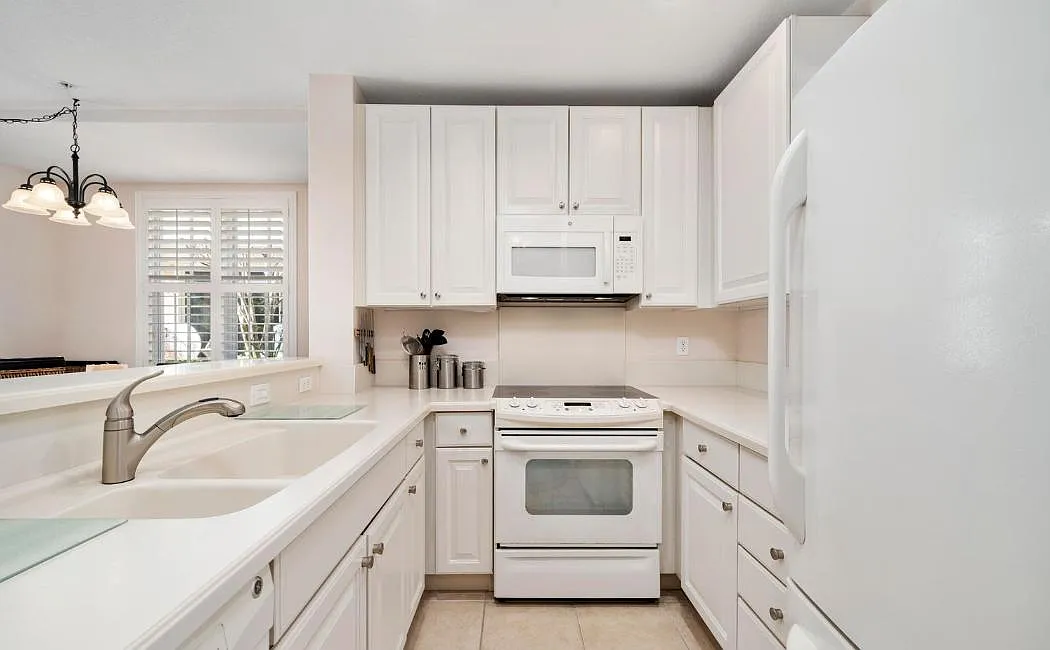 3 bed, 1818 sqft, $3,000 — Photo 4