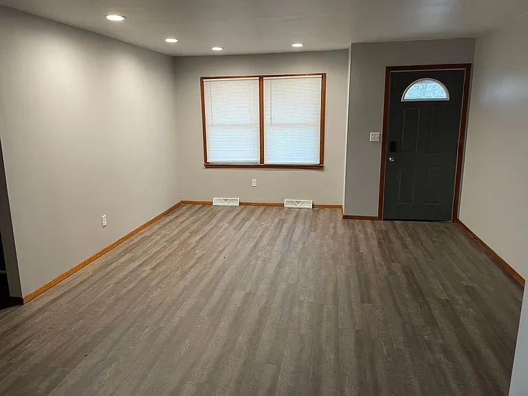 103 Sage Rd #1/2 — Photo 3